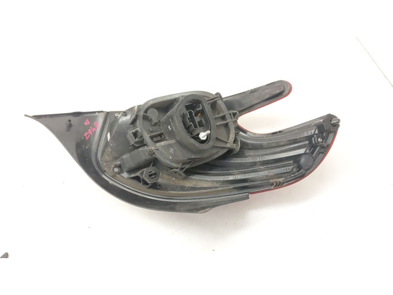 Recambio de piloto trasero derecho para peugeot 208 i (ca_, cc_) 1.6 bluehdi 100 referencia OEM IAM 9810430580  
							