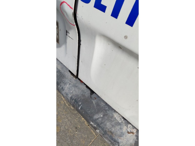 Recambio de porton trasero derecho para nissan primastar furgoneta (x83) 1.9 dci 100 referencia OEM IAM   