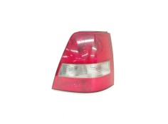 Recambio de piloto trasero derecho para kia sorento i (jc) 2.5 crdi referencia OEM IAM   