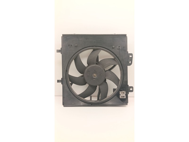 Recambio de electroventilador para citroën c3 i (fc_, fn_) 1.4 hdi referencia OEM IAM 9682902080  
							