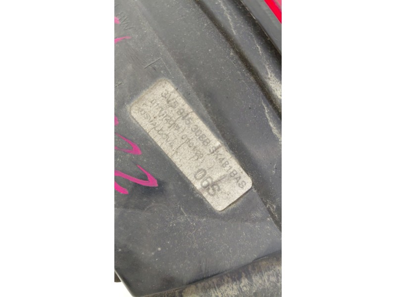 Recambio de piloto trasero derecho interior para skoda superb iii (3v3) 2.0 tdi referencia OEM IAM 3V5945308B  