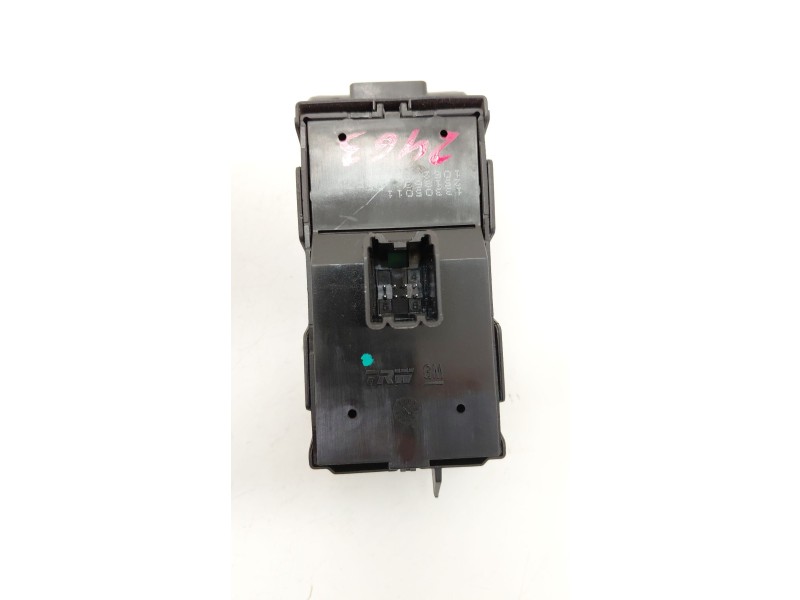 Recambio de mando elevalunas delantero izquierdo para opel insignia a (g09) 2.0 cdti (68) referencia OEM IAM 13305011  
							