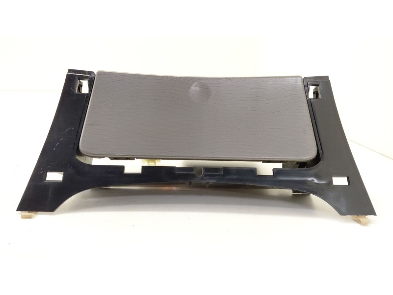 Recambio de cenicero para opel insignia a (g09) 2.0 cdti (68) referencia OEM IAM 13320460  