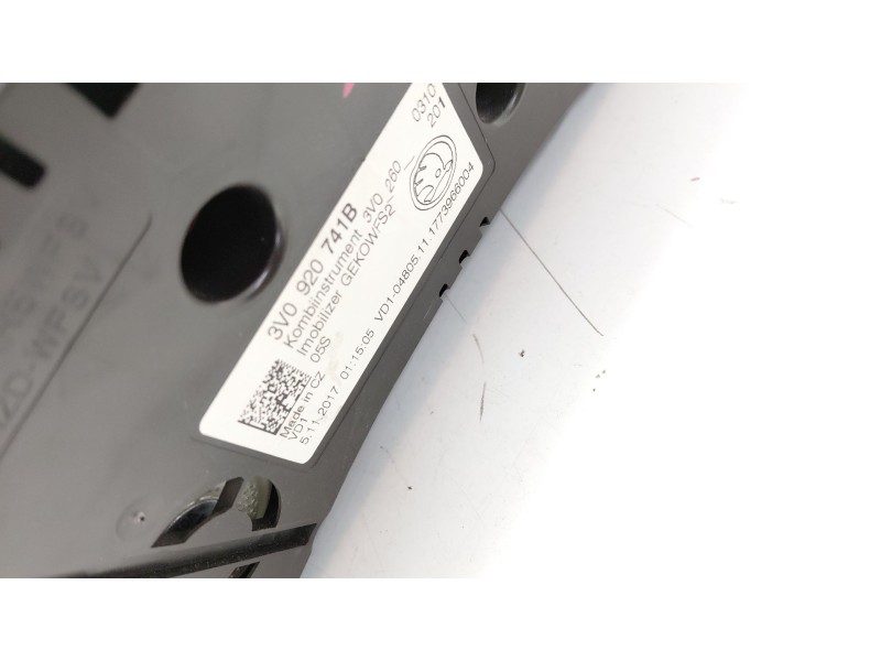 Recambio de cuadro instrumentos para skoda superb iii (3v3) 2.0 tdi referencia OEM IAM 3V0920741B  
							