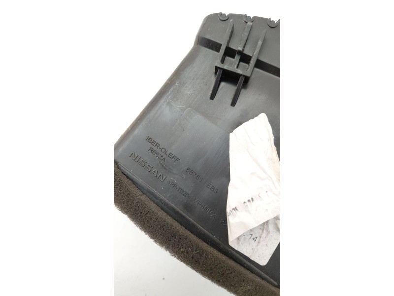 Recambio de rejilla aireadora para nissan pathfinder (r51) referencia OEM IAM 68761EB3  
							