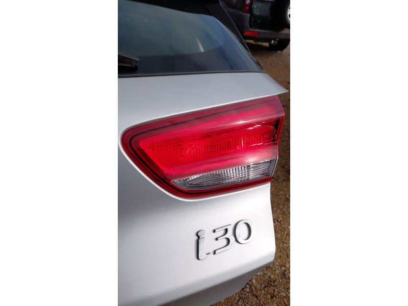 Recambio de piloto trasero derecho interior para hyundai i30 (pde, pd, pden) 1.4 mpi referencia OEM IAM   
							