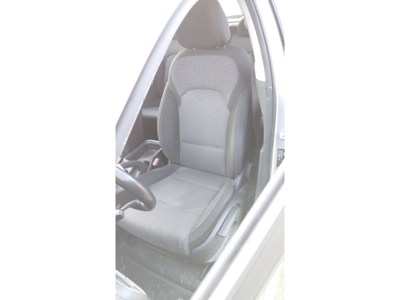 Recambio de asiento delantero izquierdo para hyundai i30 (pde, pd, pden) 1.4 mpi referencia OEM IAM   