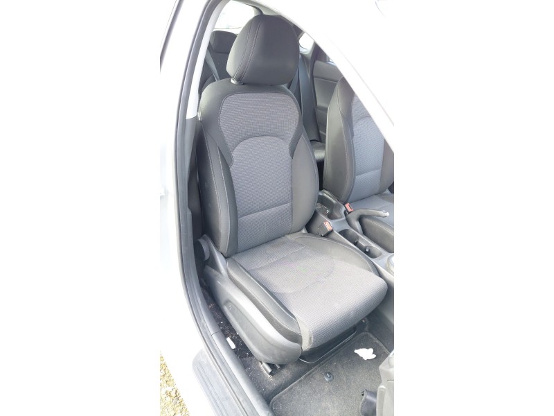 Recambio de asiento delantero derecho para hyundai i30 (pde, pd, pden) 1.4 mpi referencia OEM IAM   