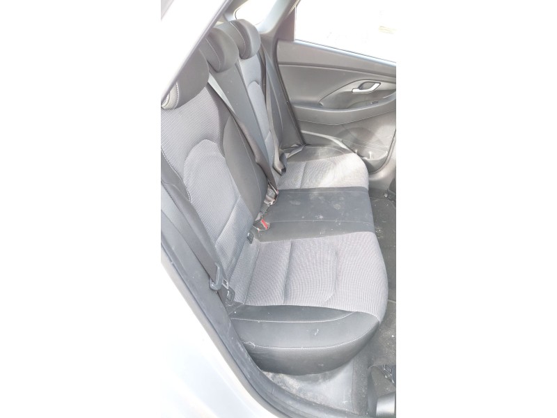 Recambio de asientos traseros para hyundai i30 (pde, pd, pden) 1.4 mpi referencia OEM IAM   