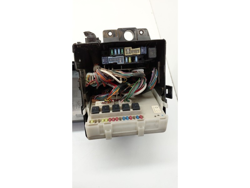 Recambio de caja reles / fusibles para nissan pathfinder (r51) referencia OEM IAM 243827S110  