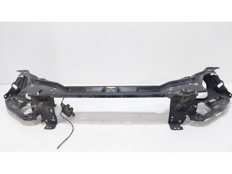 Recambio de refuerzo paragolpes delantero para volvo xc60 d5 awd referencia OEM IAM 30762259  
