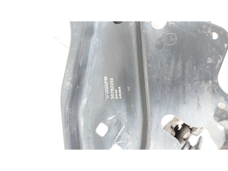 Recambio de refuerzo paragolpes delantero para volvo xc60 d5 awd referencia OEM IAM 30762259  