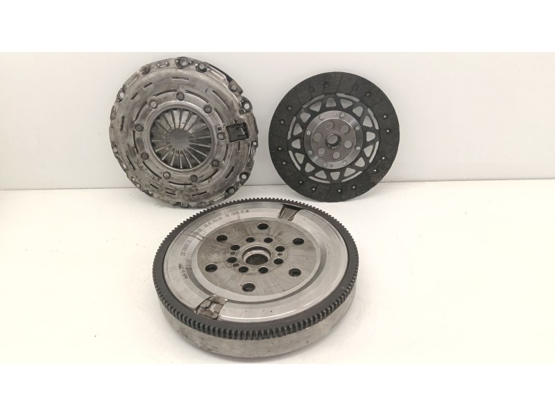 Recambio de kit embrague para mini mini countryman (r60) one d referencia OEM IAM C0196793 283241DE 