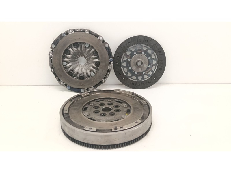 Recambio de kit embrague para mini mini countryman (r60) one d referencia OEM IAM C0196793 283241DE 
							