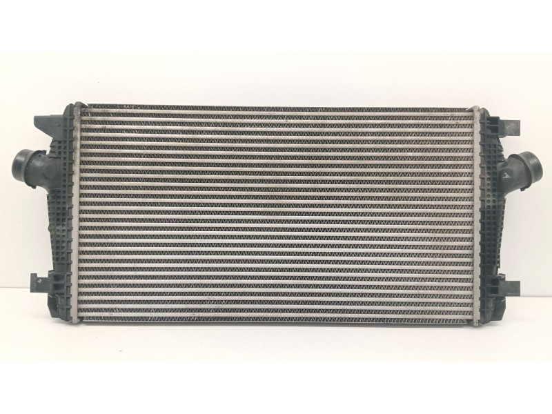 Recambio de intercooler para opel astra j sports tourer (p10) 1.7 cdti (35) referencia OEM IAM 13267647  