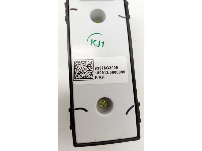 Recambio de mando elevalunas trasero izquierdo para hyundai i30 (pde, pd, pden) 1.4 mpi referencia OEM IAM 93576G3000  
							