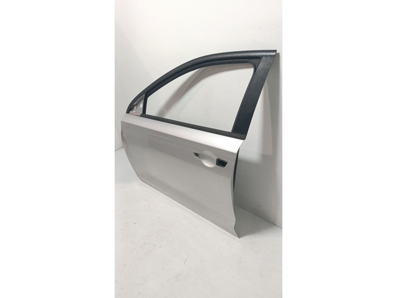 Recambio de puerta delantera izquierda para hyundai i30 (pde, pd, pden) 1.4 mpi referencia OEM IAM   
