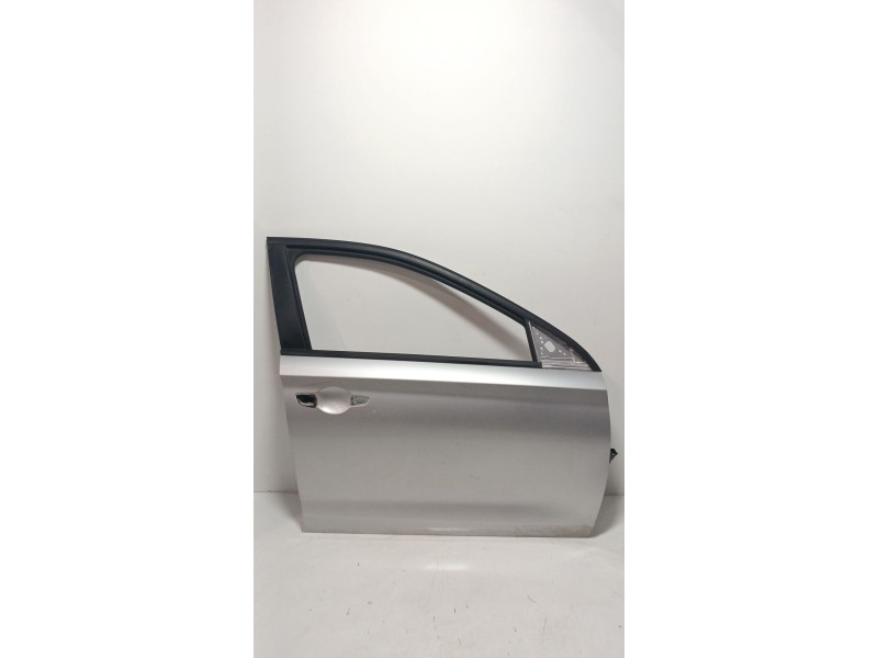 Recambio de puerta delantera derecha para hyundai i30 (pde, pd, pden) 1.4 mpi referencia OEM IAM   