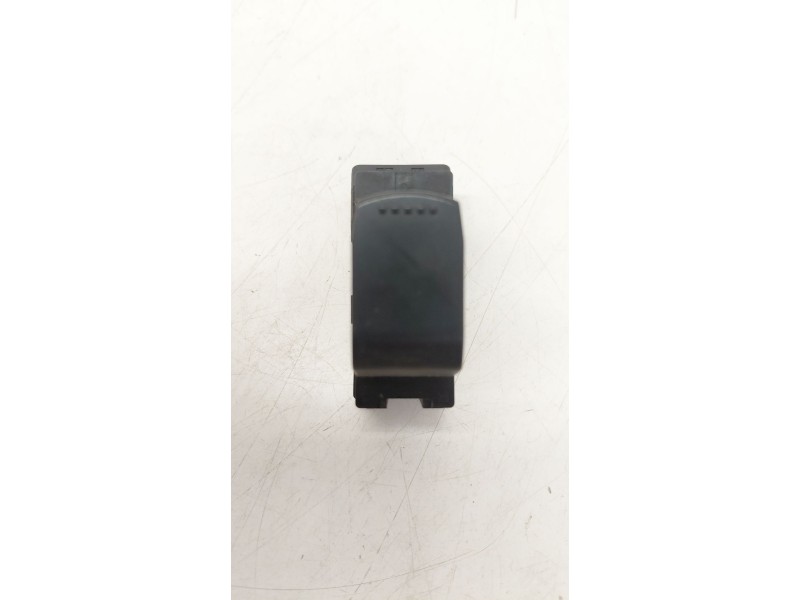 Recambio de mando elevalunas trasero derecho para suzuki grand vitara ii (jt, te, td) 1.9 ddis a las 4 ruedas (jt419, td44, jb41
							