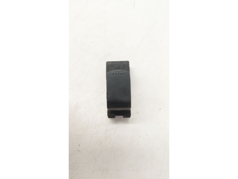 Recambio de mando elevalunas delantero derecho para suzuki grand vitara ii (jt, te, td) 1.9 ddis a las 4 ruedas (jt419, td44, jb
							