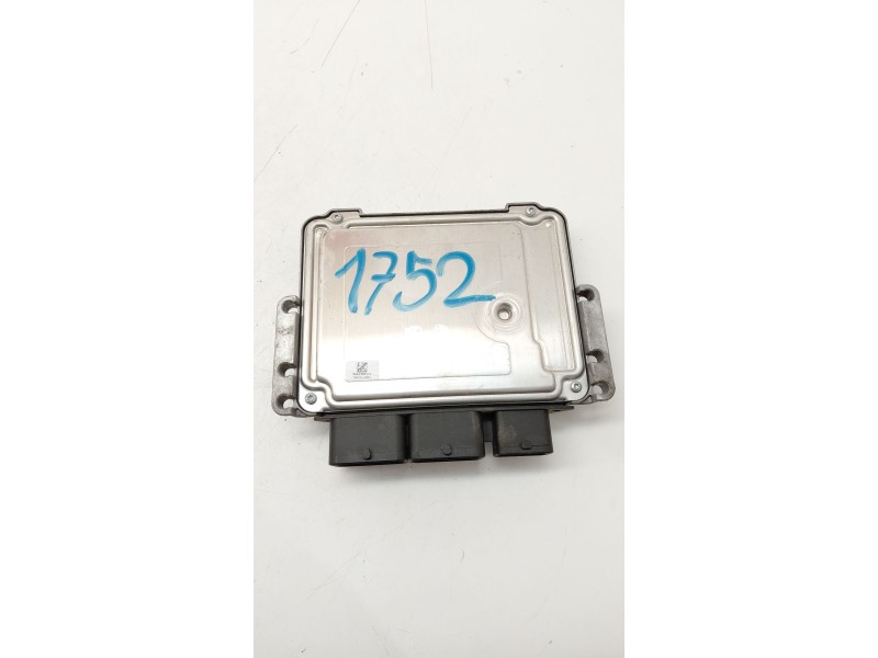 Recambio de centralita motor uce para peugeot 308 sw 1.6 thp 150 cv referencia OEM IAM 9664833880  
							