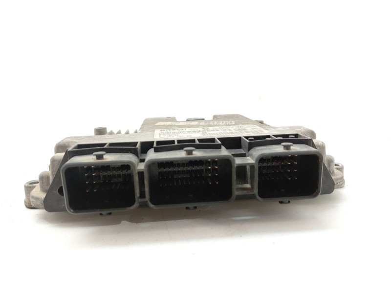 Recambio de centralita motor uce para peugeot 206 van 1.4 hdi referencia OEM IAM 9655919780  
							