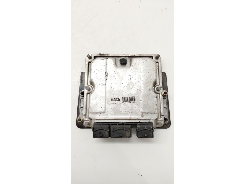 Recambio de centralita motor uce para peugeot 307 break (3e) 2.0 hdi 90 referencia OEM IAM 9658372980  
							