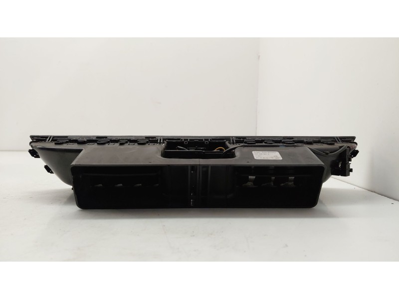 Recambio de rejilla aireadora para skoda superb iii (3v3) 2.0 tdi referencia OEM IAM 3V0820951E  
							