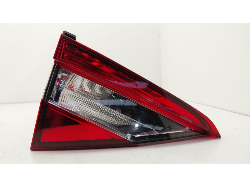 Recambio de piloto trasero izquierdo interior para skoda superb iii (3v3) 2.0 tdi referencia OEM IAM 3V5945307D  