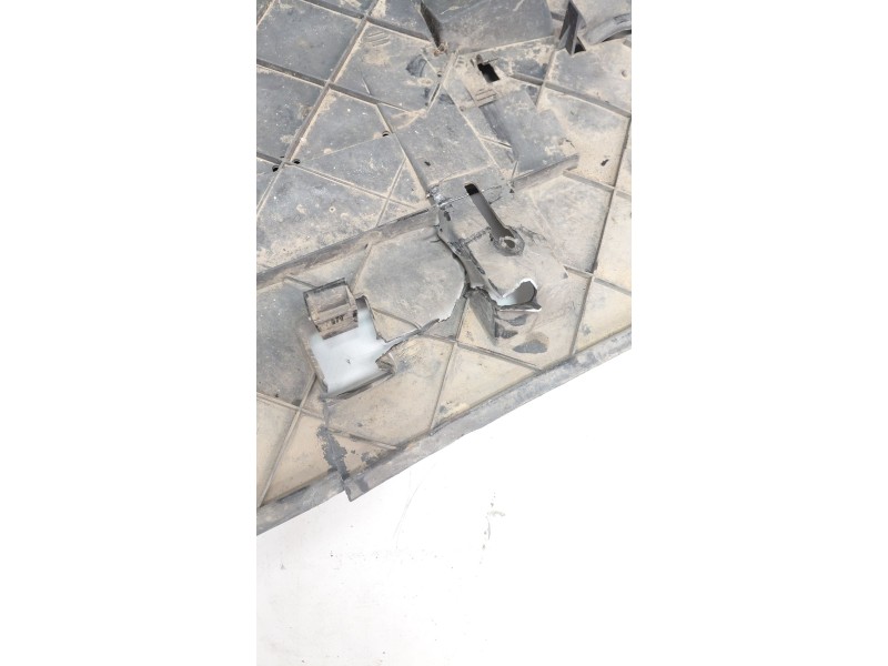 Recambio de paragolpes delantero para citroën c4 grand picasso i (ua_) 1.6 hdi referencia OEM IAM   