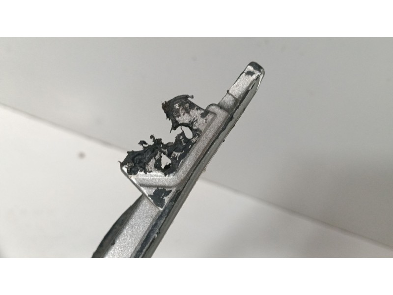 Recambio de paragolpes delantero para toyota avensis (_t25_) 2.0 d-4d (adt250_) referencia OEM IAM   
							