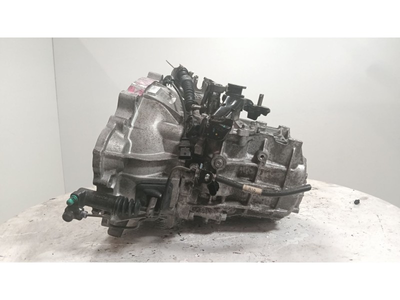 Recambio de caja cambios para kia carens iv 1.7 crdi referencia OEM IAM WHW6C  
							