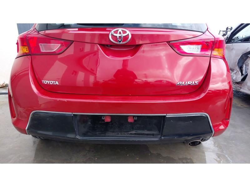Recambio de paragolpes trasero para toyota auris (_e18_) 2.0 d-4d (ade186_) referencia OEM IAM   