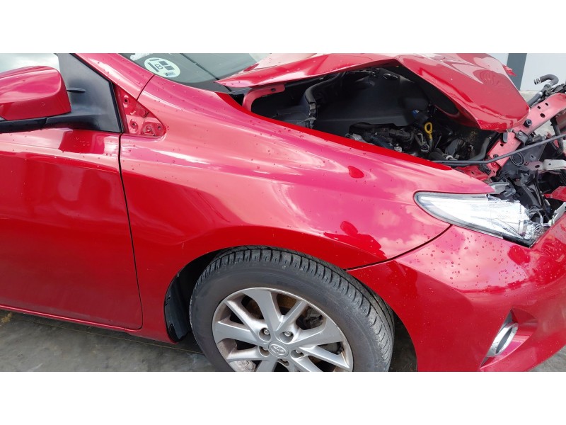 Recambio de aleta delantera derecha para toyota auris (_e18_) 2.0 d-4d (ade186_) referencia OEM IAM   