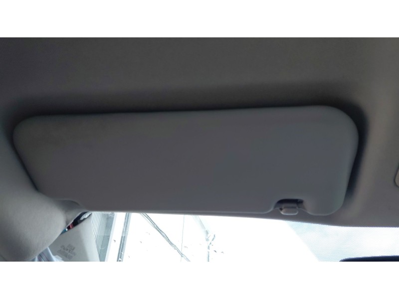 Recambio de parasol izquierdo para toyota auris (_e18_) 2.0 d-4d (ade186_) referencia OEM IAM   