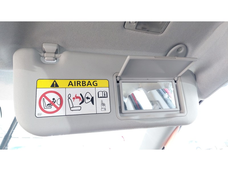 Recambio de parasol derecho para toyota auris (_e18_) 2.0 d-4d (ade186_) referencia OEM IAM   