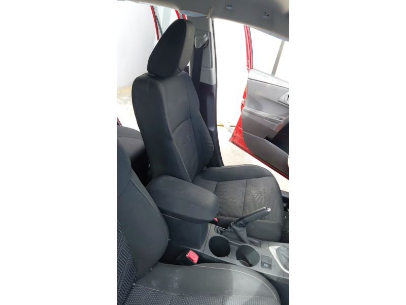 Recambio de asiento delantero izquierdo para toyota auris (_e18_) 2.0 d-4d (ade186_) referencia OEM IAM   