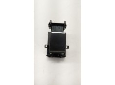 Recambio de mando elevalunas trasero derecho para toyota rav 4 v (_a5_, _h5_) 2.5 hybrid awd (axah54) referencia OEM IAM 193335 