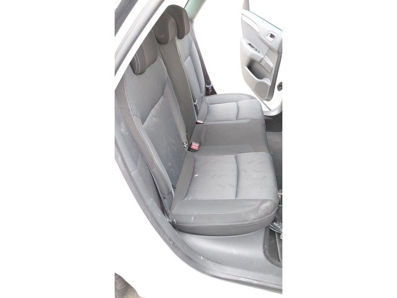 Recambio de asientos traseros para citroën c4 ii (nc_) 1.6 hdi 90 referencia OEM IAM   
							
