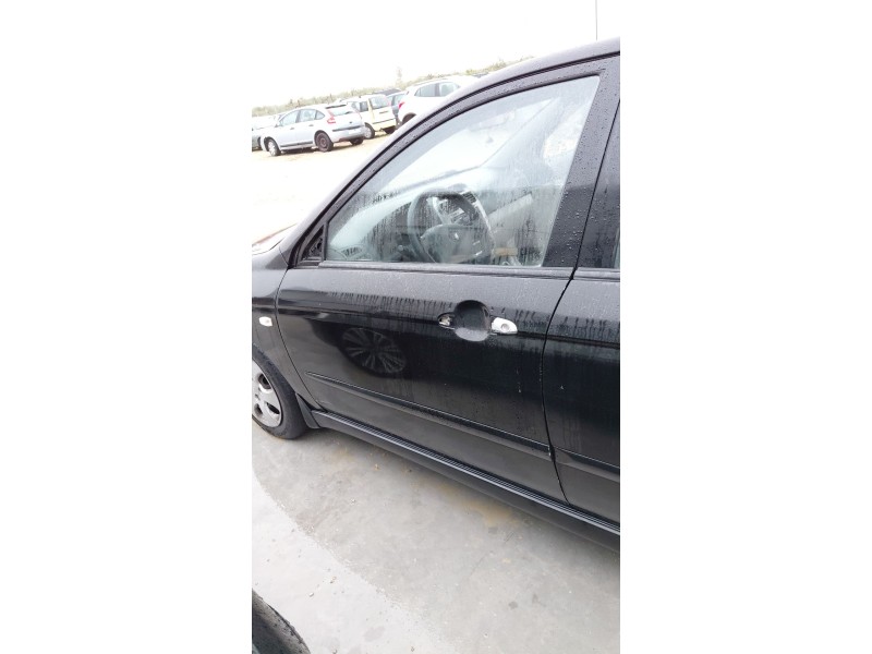 Recambio de puerta delantera izquierda para kia cerato i sedán (ld) 2.0 crdi referencia OEM IAM   