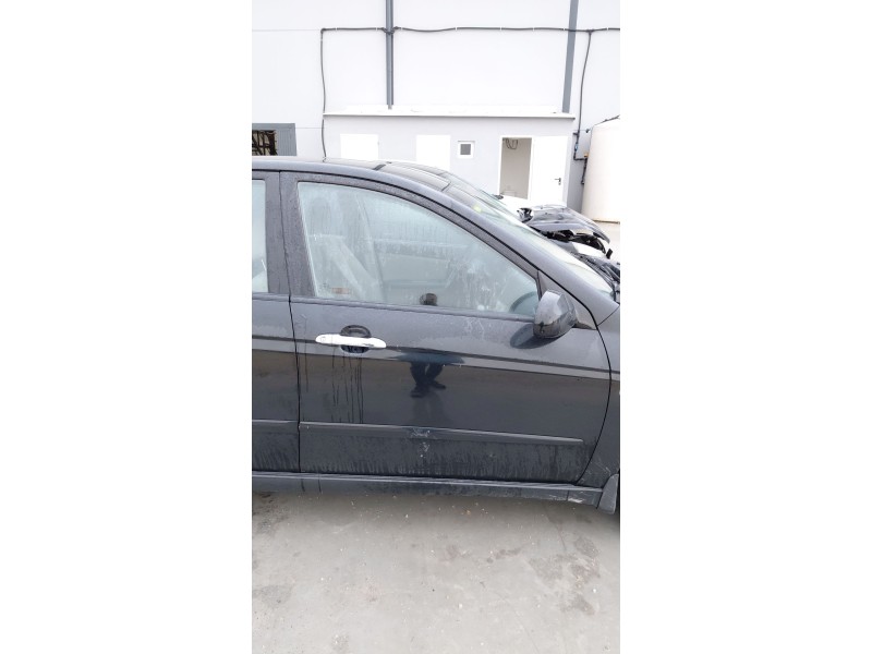 Recambio de puerta delantera derecha para kia cerato i sedán (ld) 2.0 crdi referencia OEM IAM   