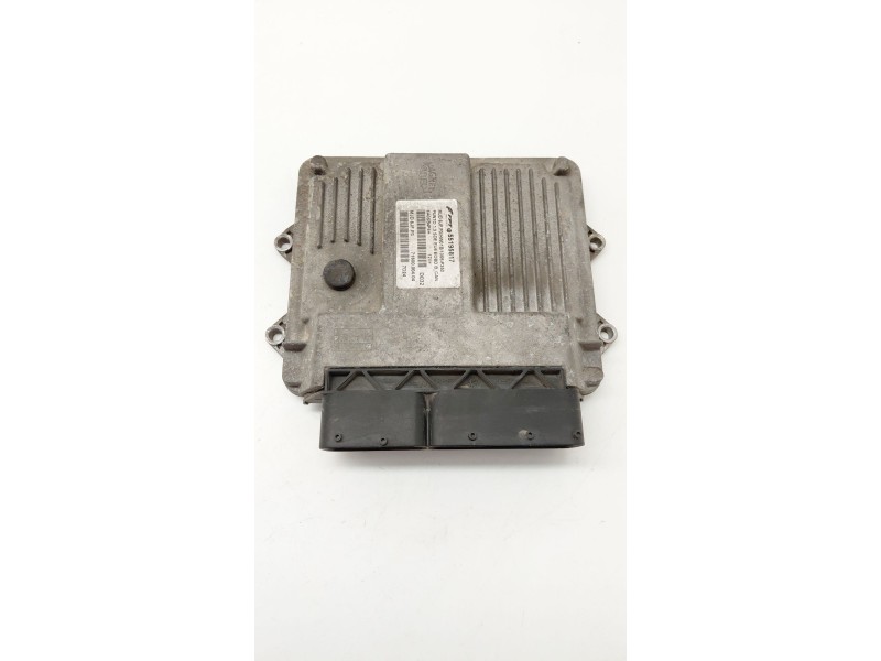 Recambio de centralita motor uce para fiat punto (188_) 1.3 jtd 16v referencia OEM IAM 55195817  
