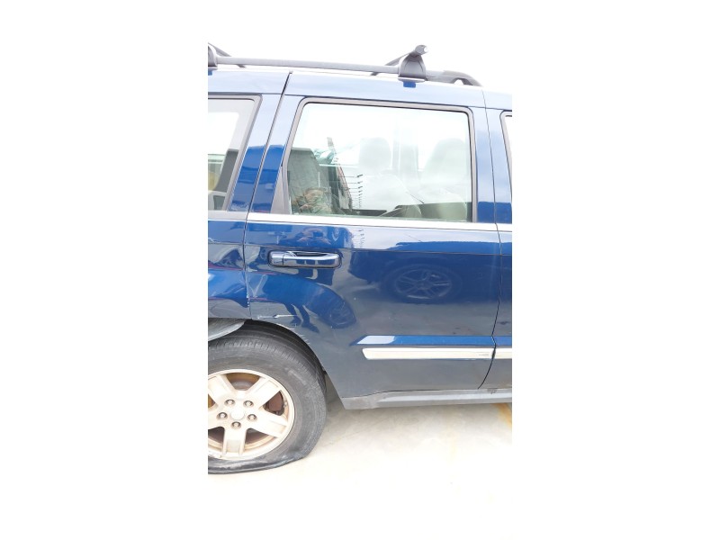 Recambio de puerta trasera derecha para jeep grand cherokee iii (wh, wk) 3.0 crd 4x4 referencia OEM IAM   
							