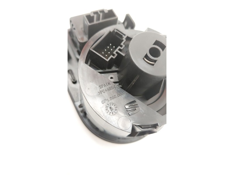 Recambio de mando luces para seat ibiza iv (6j5, 6p1) 1.2 tsi referencia OEM IAM 6P1858060  