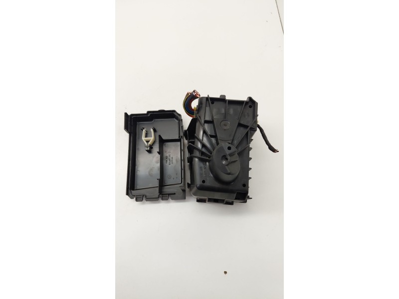 Recambio de caja reles / fusibles para seat ibiza iv (6j5, 6p1) 1.2 tsi referencia OEM IAM 6C0907361F  