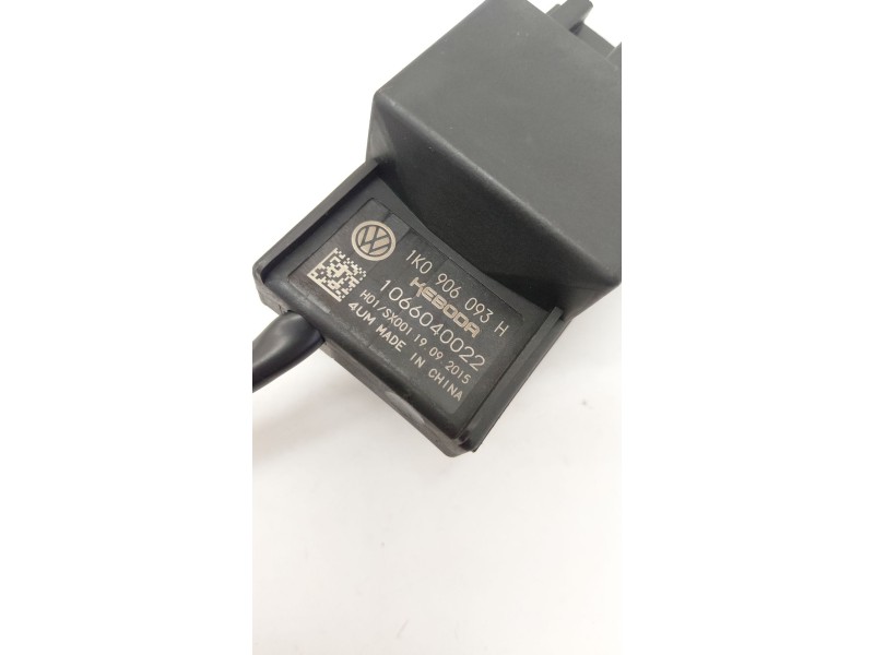 Recambio de modulo electronico para seat ibiza iv (6j5, 6p1) 1.2 tsi referencia OEM IAM 1K0906093H  