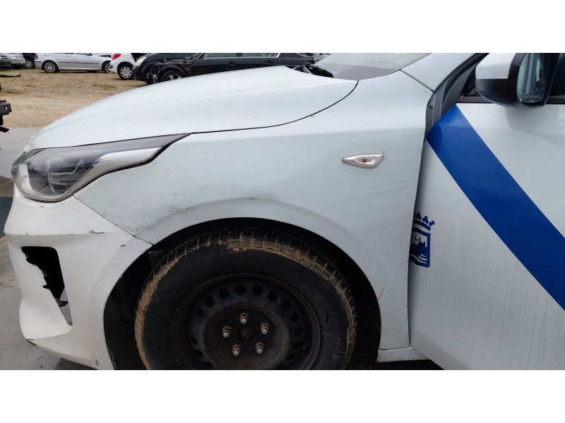 Recambio de aleta delantera izquierda para kia ceed tourer (cd) 1.0 t-gdi referencia OEM IAM   