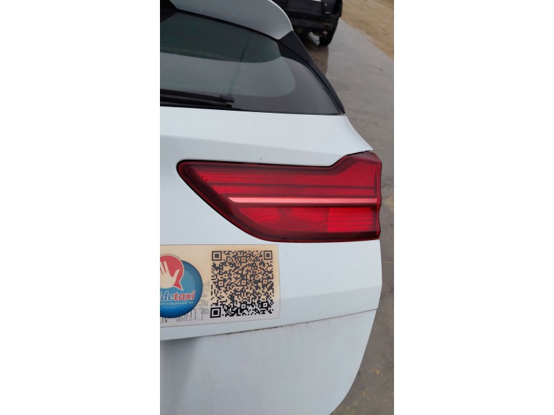 Recambio de piloto trasero derecho interior para kia ceed tourer (cd) 1.0 t-gdi referencia OEM IAM   
							