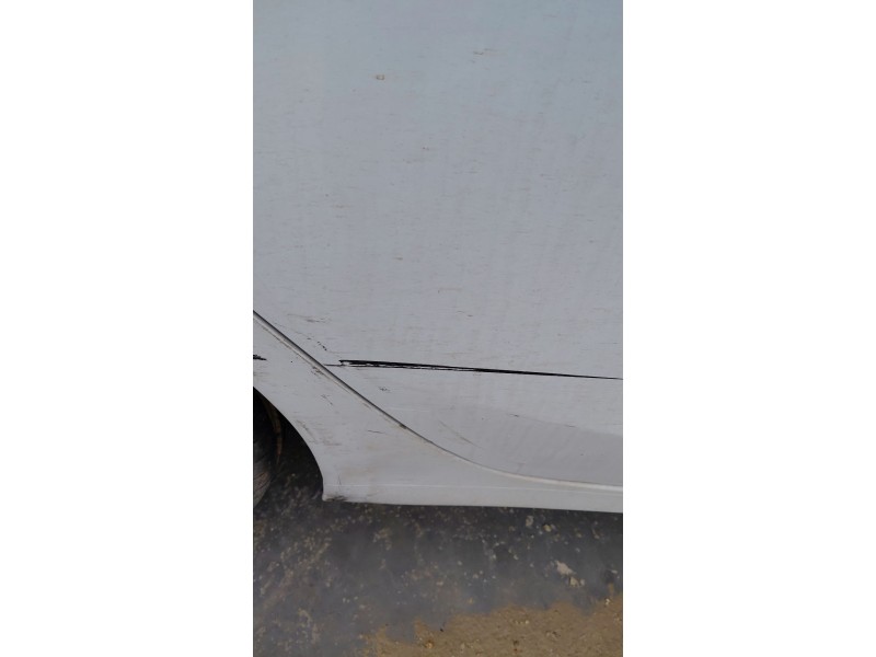 Recambio de puerta trasera derecha para kia ceed tourer (cd) 1.0 t-gdi referencia OEM IAM   