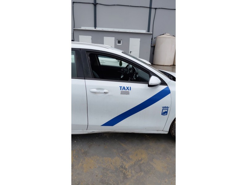 Recambio de puerta delantera derecha para kia ceed tourer (cd) 1.0 t-gdi referencia OEM IAM   